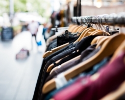 7 Dicas para comprar roupa de forma inteligente